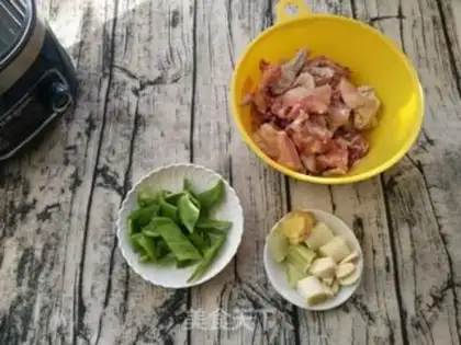 Make Three chickens in the family edition step 0