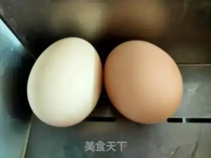 Make Garlic fried eggs step 3