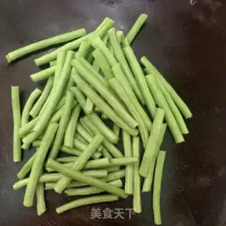 Make Bean-breaded meat step 0