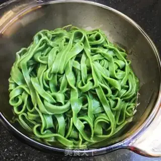 Make Oiled jade noodles step 7