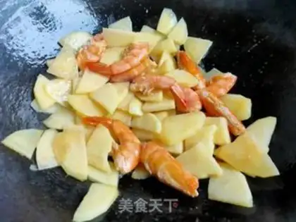 Make Tomato potato shrimp step 9