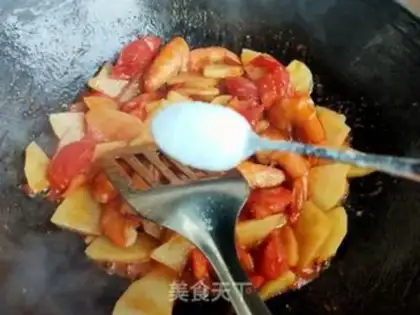 Make Tomato potato shrimp step 12