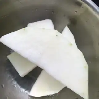 Make Clothes and vegetables step 1