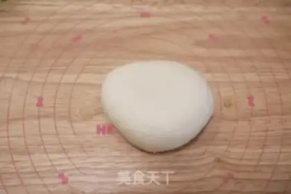 Make A donut bun of flowers step 4