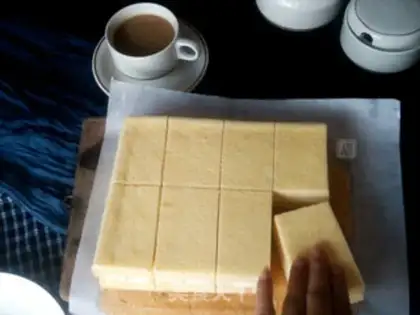 Make White chocolate cream cake step 13