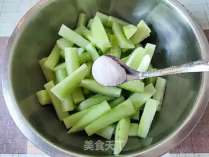 Make Sour cucumber step 2