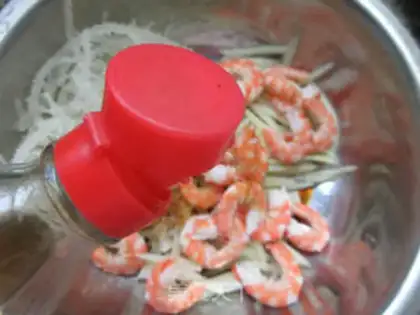 Make Shrimp plaster step 9