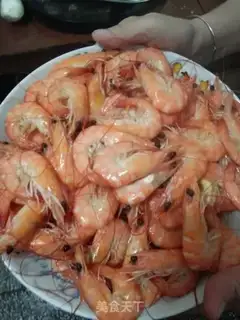 Make Salt water, radish shrimp step 4