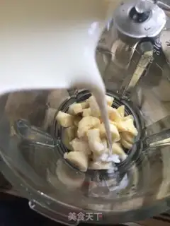 Make Banana shake step 3