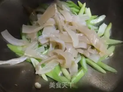 Make The celery