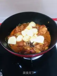 Make Slow-cooked pig hoof potatoes step 10
