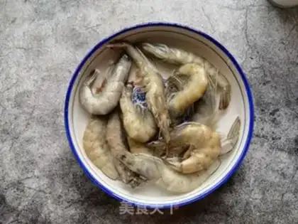 Make Garlic fans steam shrimp step 0