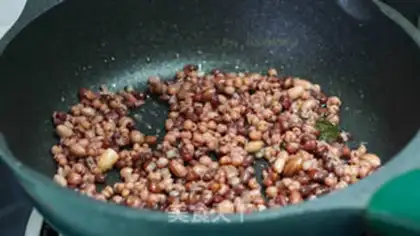 Make Bean fried eggs step 3