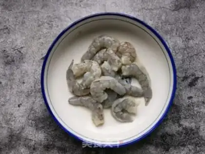 Make Garlic fans steam shrimp step 3