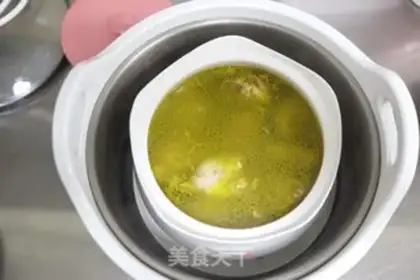 Make Fresh chicken soup step 3