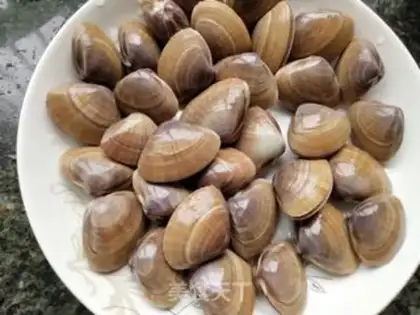 Make Yellow clam and melon soup step 3