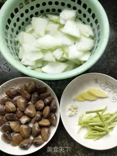 Make Yellow clam and melon soup step 4