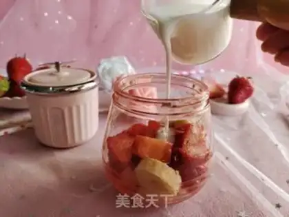 Make Strawberry Smutcher step 3