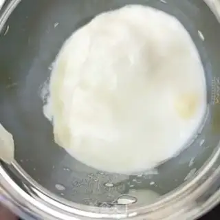 Make Fruit shakes with oats step 4