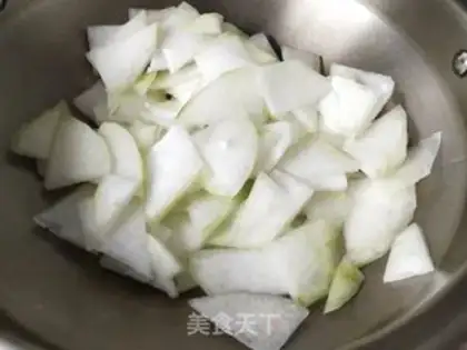 Make Yellow clam and melon soup step 6
