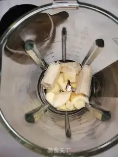 Make Apple banana shake step 1