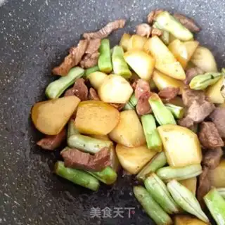 Make Plum stew potatoes step 12