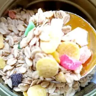 Make Fruit shakes with oats step 11