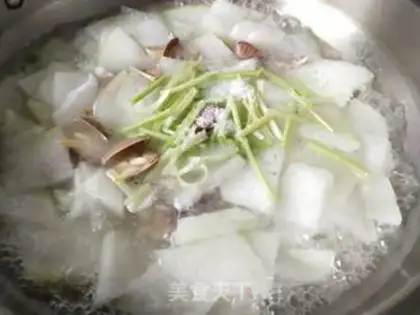 Make Yellow clam and melon soup step 10