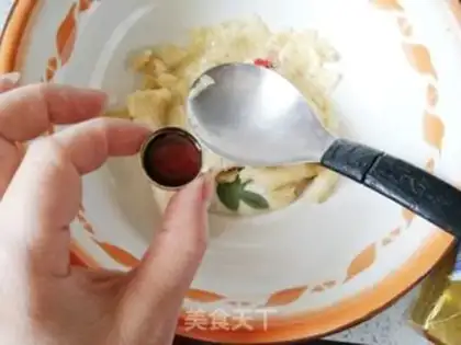 Make Chili fried eggs step 8