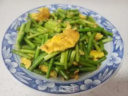 Make Garlic fried duck eggs step 5
