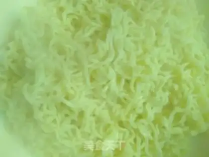 Make Garlic turkey noodles, lobster step 6