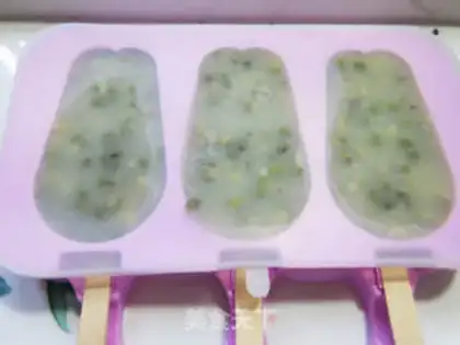 Make Green Bean Popsicle Ice step 10