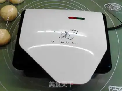 Make Soy sauce cream waffles step 10