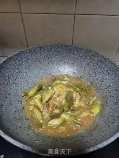 Make The salted fish burn the purple eggplant step 5