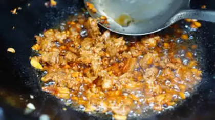 Make Garlic paste rotting bamboo step 6