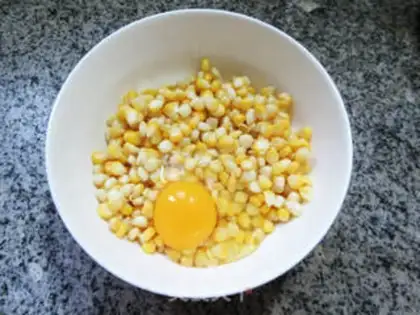 Make Pretzels of corn step 3