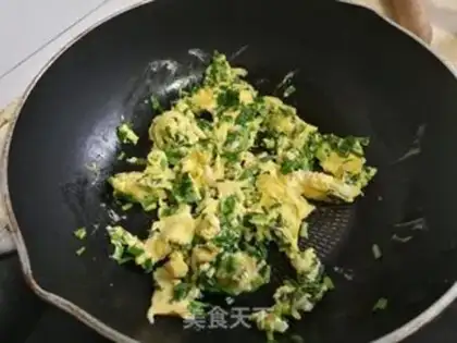 Make Onion fried eggs step 3