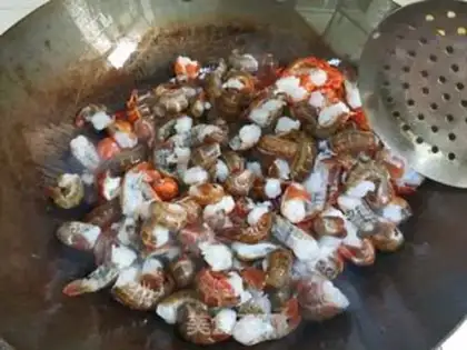 Make Garlic lobster tail step 1
