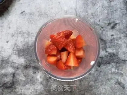 Make The papaya strawberries step 4