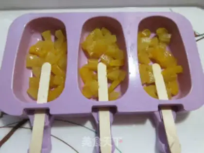 Make Peach popsicle step 6