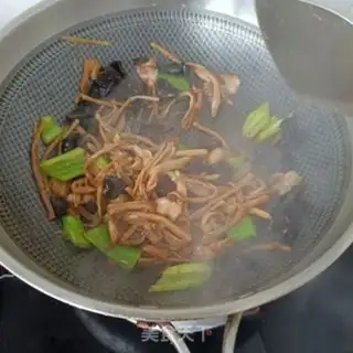 Make Mushu step 14