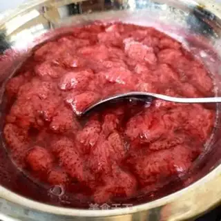 Make Strawberry jam shake step 0