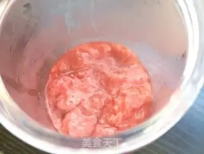 Make Strawberry jam shake step 1