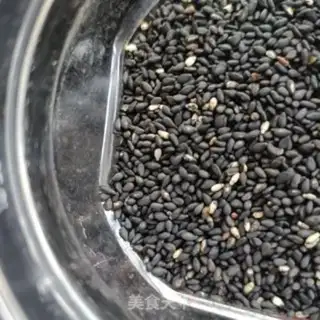 Make Three black porridges of gingo step 6