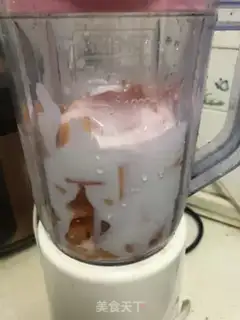 Make A papaya shake step 2
