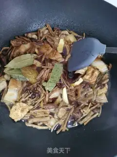 Make Tea mushroom stew step 7