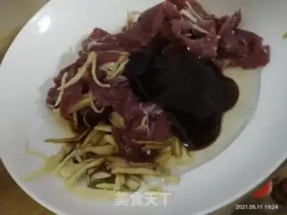 Make Scrambled beef step 1