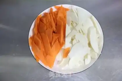 Make Meatloaf carrot white step 2