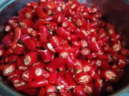 Make Cut the chili step 0