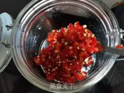 Make Cut the chili step 5